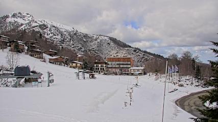 Les Monts d Olmes: Pradeilles (montsdolmes.com)