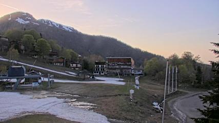 Les Monts d Olmes: Pradeilles (montsdolmes.com)