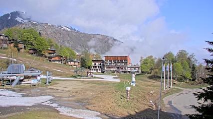 Les Monts d Olmes: Pradeilles (montsdolmes.com)