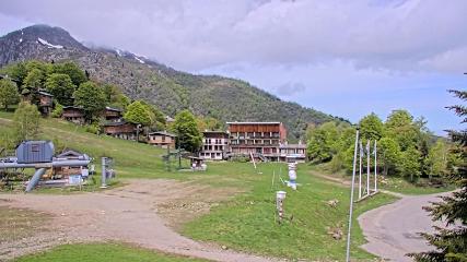 Les Monts d Olmes: Pradeilles (montsdolmes.com)