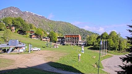 Les Monts d Olmes: Pradeilles (montsdolmes.com)