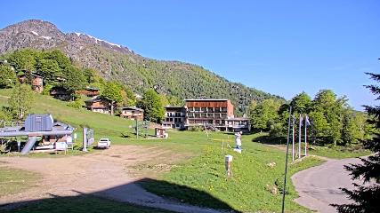 Les Monts d Olmes: Pradeilles (montsdolmes.com)