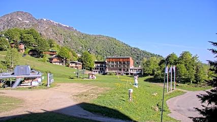 Les Monts d Olmes: Pradeilles (montsdolmes.com)