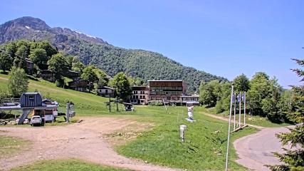 Les Monts d Olmes: Pradeilles (montsdolmes.com)