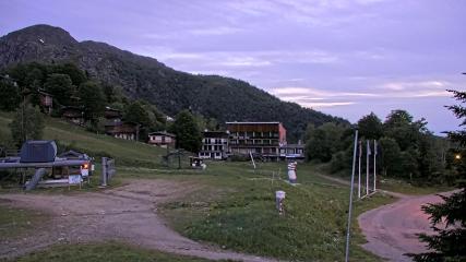 Les Monts d Olmes: Pradeilles (montsdolmes.com)