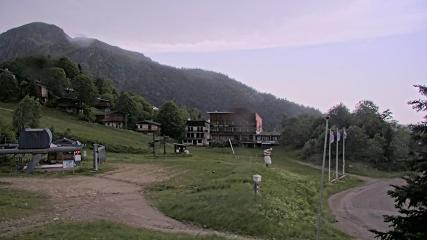 Les Monts d Olmes: Pradeilles (montsdolmes.com)