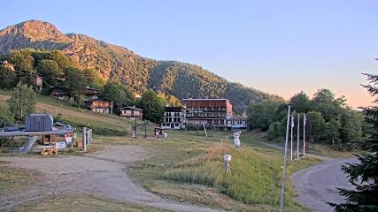 Les Monts d Olmes: Pradeilles (montsdolmes.com)
