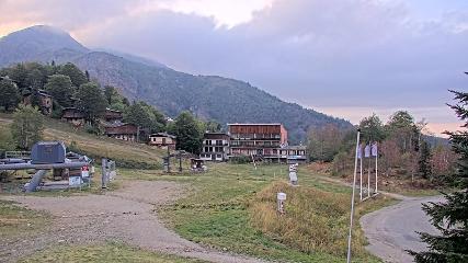 Les Monts d Olmes: Pradeilles (montsdolmes.com)