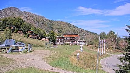 Les Monts d Olmes: Pradeilles (montsdolmes.com)