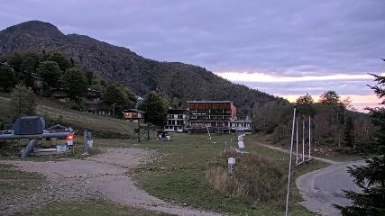 Les Monts d Olmes: Pradeilles (montsdolmes.com)