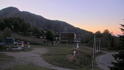 Les Monts d Olmes: Pradeilles (montsdolmes.com)