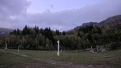 Les Monts d Olmes: Pradeilles (montsdolmes.com)