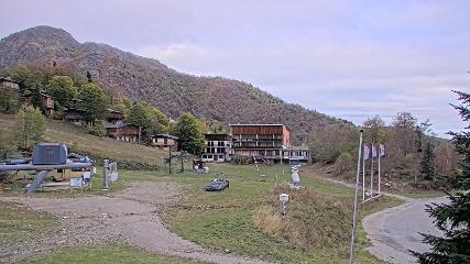 Les Monts d Olmes: Pradeilles (montsdolmes.com)
