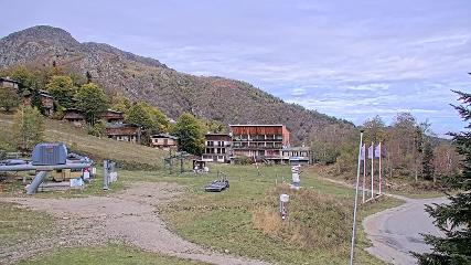 Les Monts d Olmes: Pradeilles (montsdolmes.com)