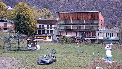 Les Monts d Olmes: Pradeilles (montsdolmes.com)