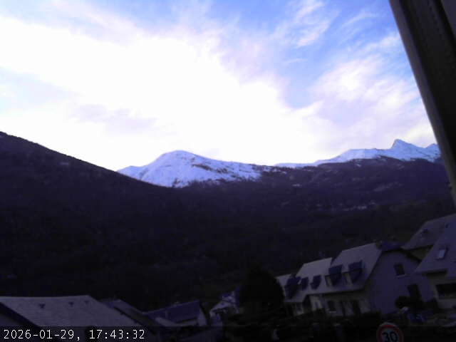 Webcam Luz Ardiden: Luz Village