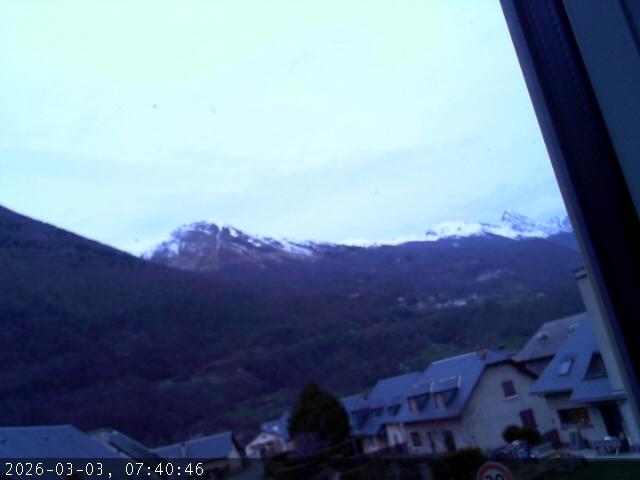 Webcam Luz Ardiden: Luz Village