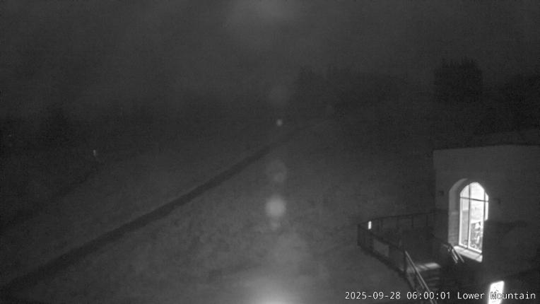 Webcam Marmot Basin: Lower Mountain One