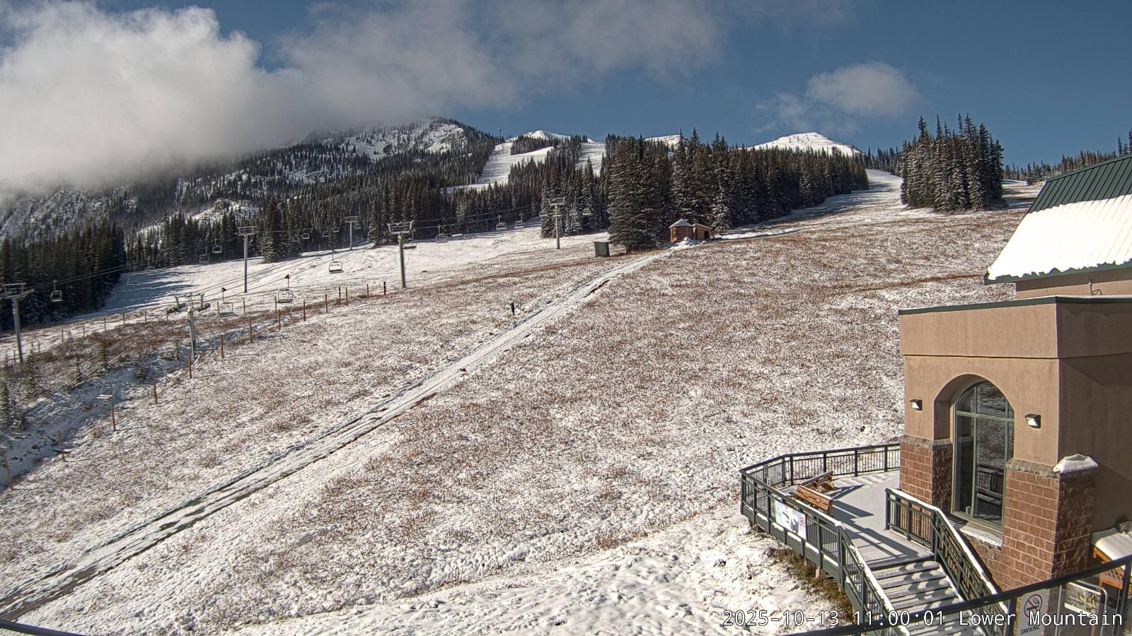 Webcam Marmot Basin: Lower Mountain One