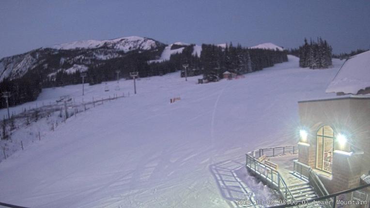 Webcam Marmot Basin: Lower Mountain One