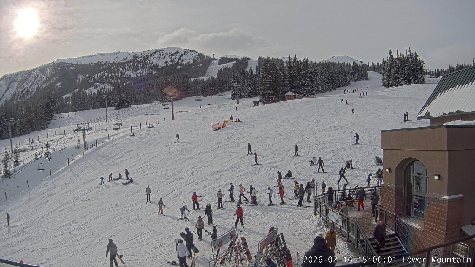 Webcam Marmot Basin: Lower Mountain One