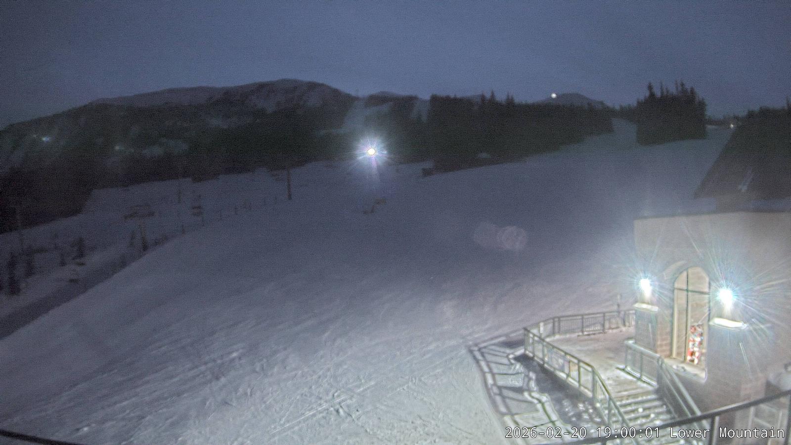 Webcam Marmot Basin: Lower Mountain One