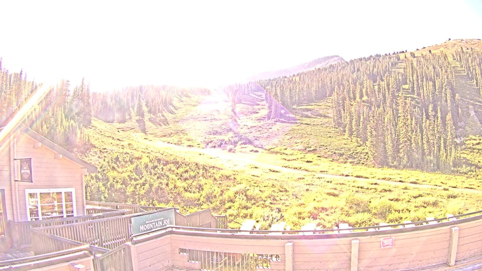 Webcam Marmot Basin: Mid Mountain