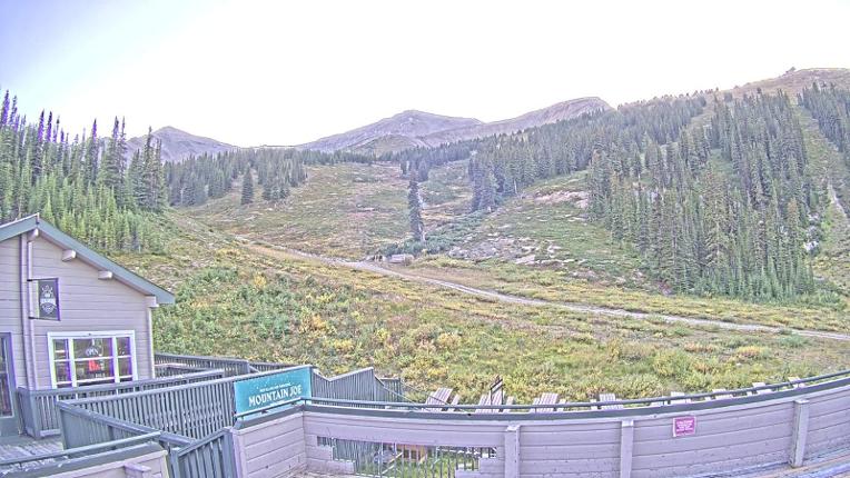 Webcam Marmot Basin: Mid Mountain