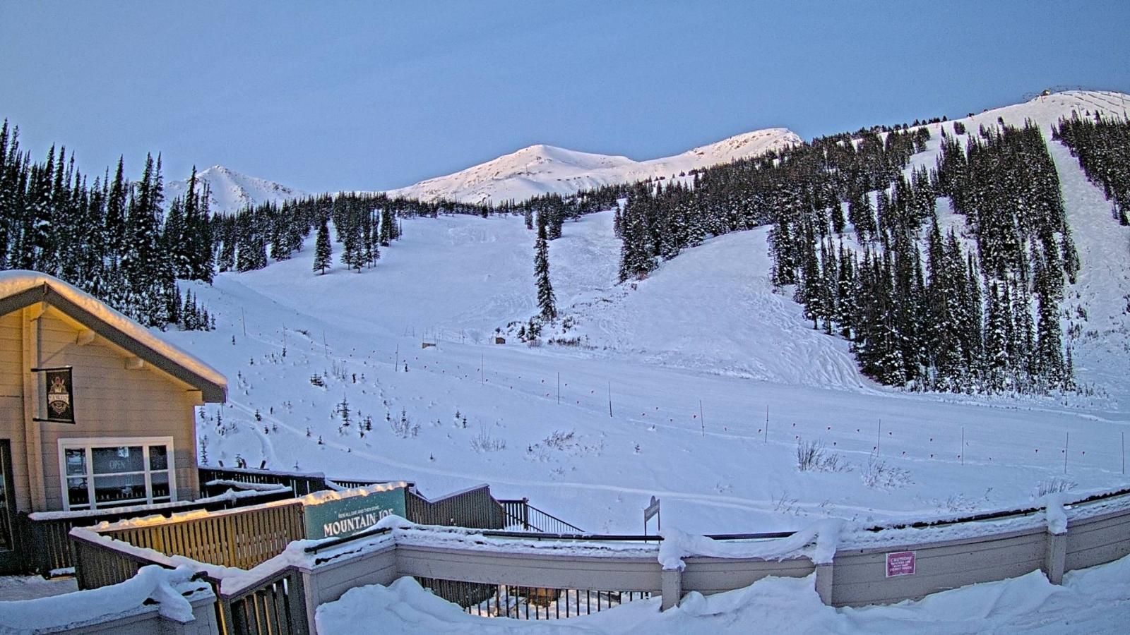 Webcam Marmot Basin: Mid Mountain