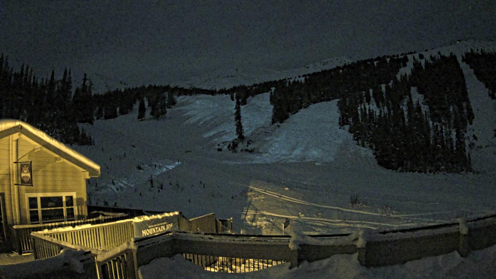 Webcam Marmot Basin: Mid Mountain