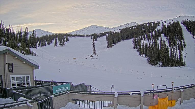 Webcam Marmot Basin: Mid Mountain