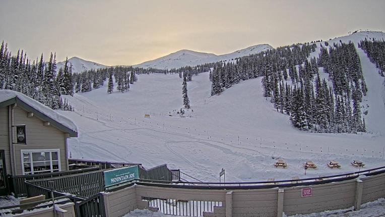 Webcam Marmot Basin: Mid Mountain