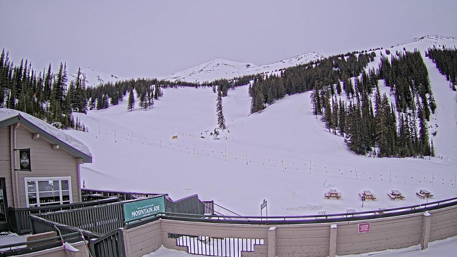 Webcam Marmot Basin: Mid Mountain