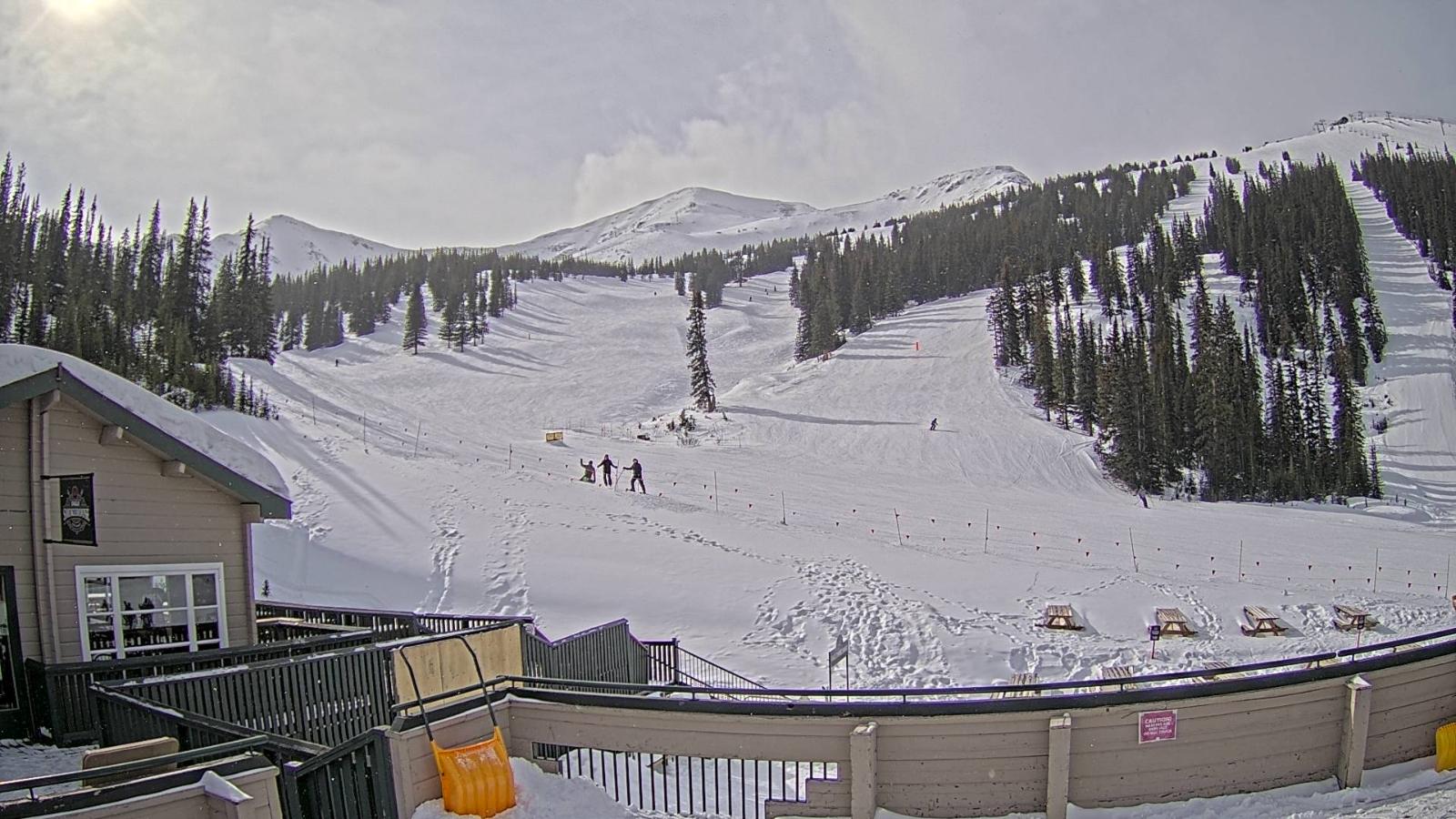 Webcam Marmot Basin: Mid Mountain