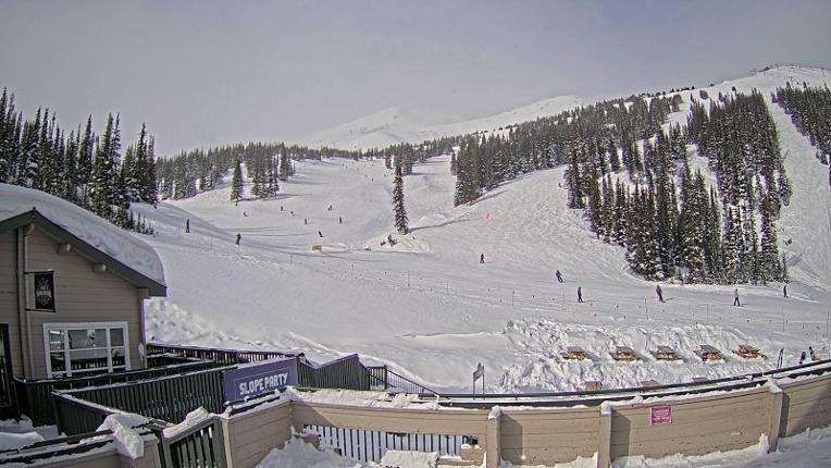 Webcam Marmot Basin: Mid Mountain