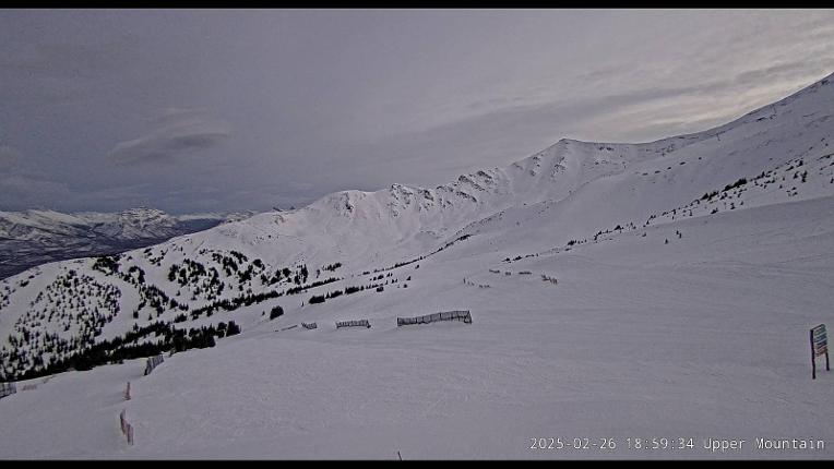 Webcam Marmot Basin: Upper Mountain