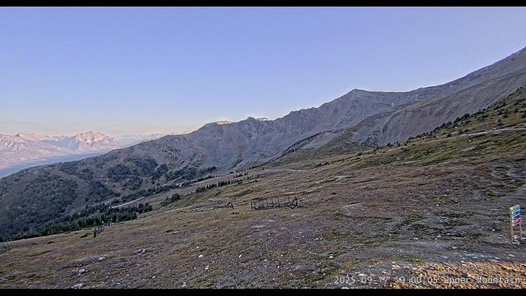 Webcam Marmot Basin: Upper Mountain