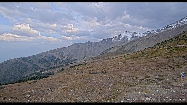 Webcam Marmot Basin: Upper Mountain