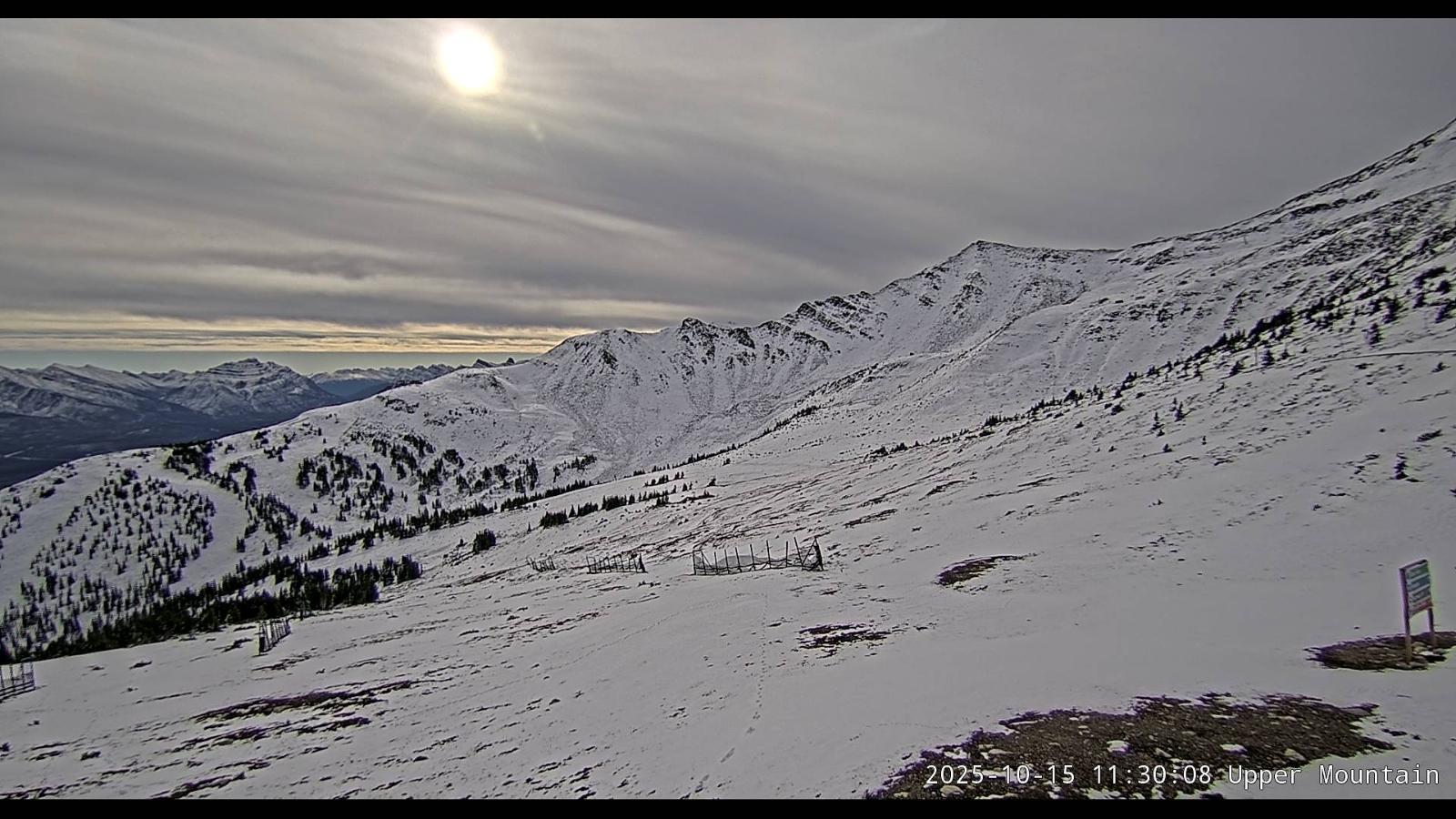 Webcam Marmot Basin: Upper Mountain