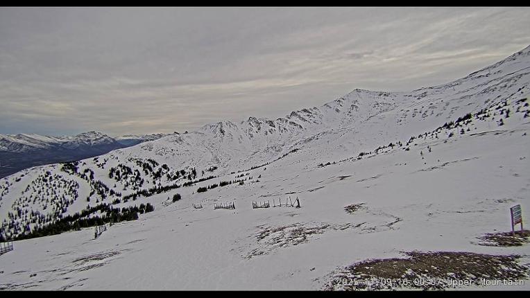 Webcam Marmot Basin: Upper Mountain