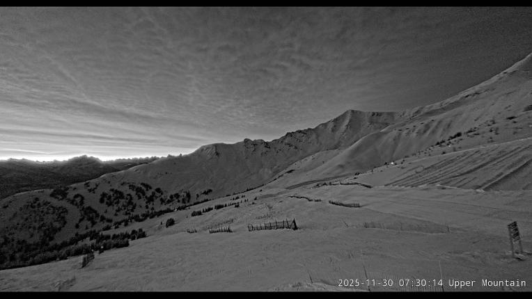 Webcam Marmot Basin: Upper Mountain