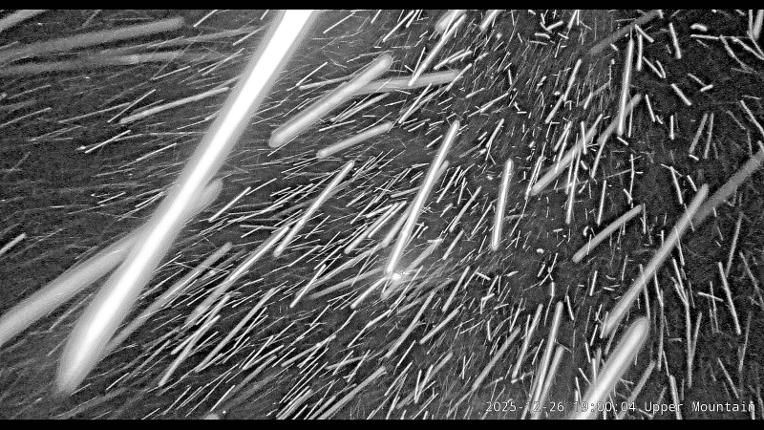 Webcam Marmot Basin: Upper Mountain