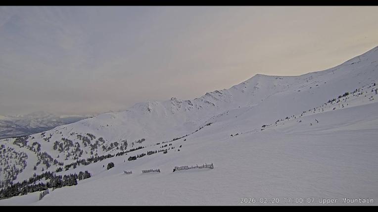 Webcam Marmot Basin: Upper Mountain