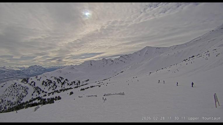 Webcam Marmot Basin: Upper Mountain