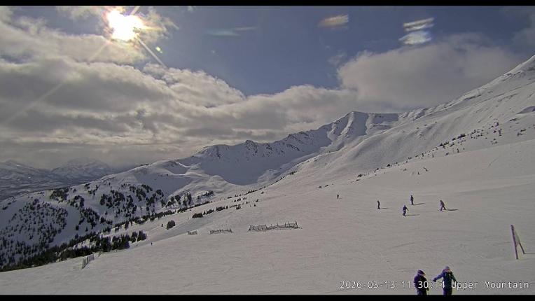 Webcam Marmot Basin: Upper Mountain