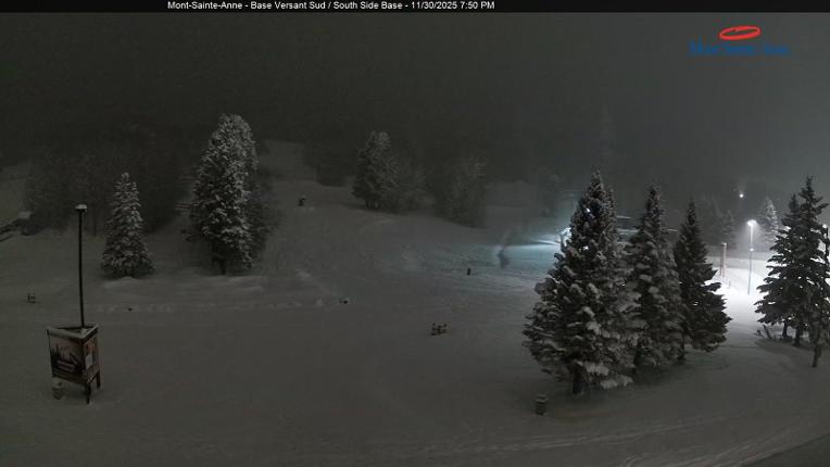Webcam Mont-Sainte-Anne: Base de la Montagne