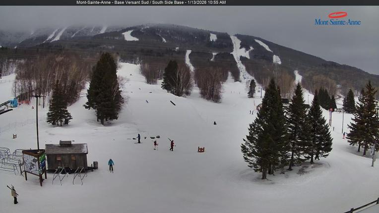 Webcam Mont-Sainte-Anne: Base de la Montagne