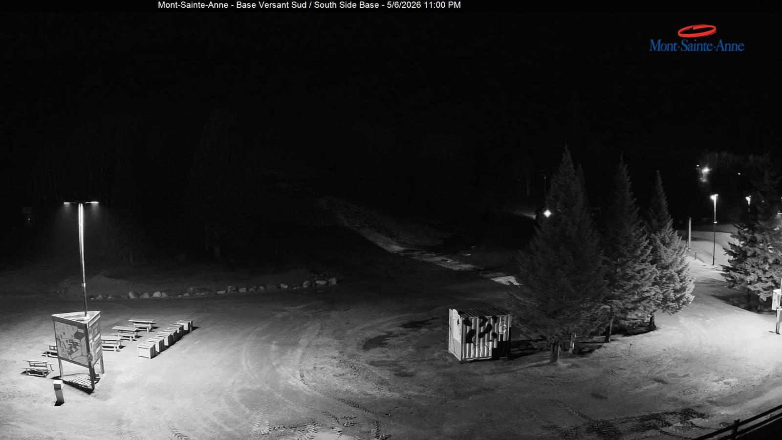 Webcam Mont-Sainte-Anne: Base de la Montagne