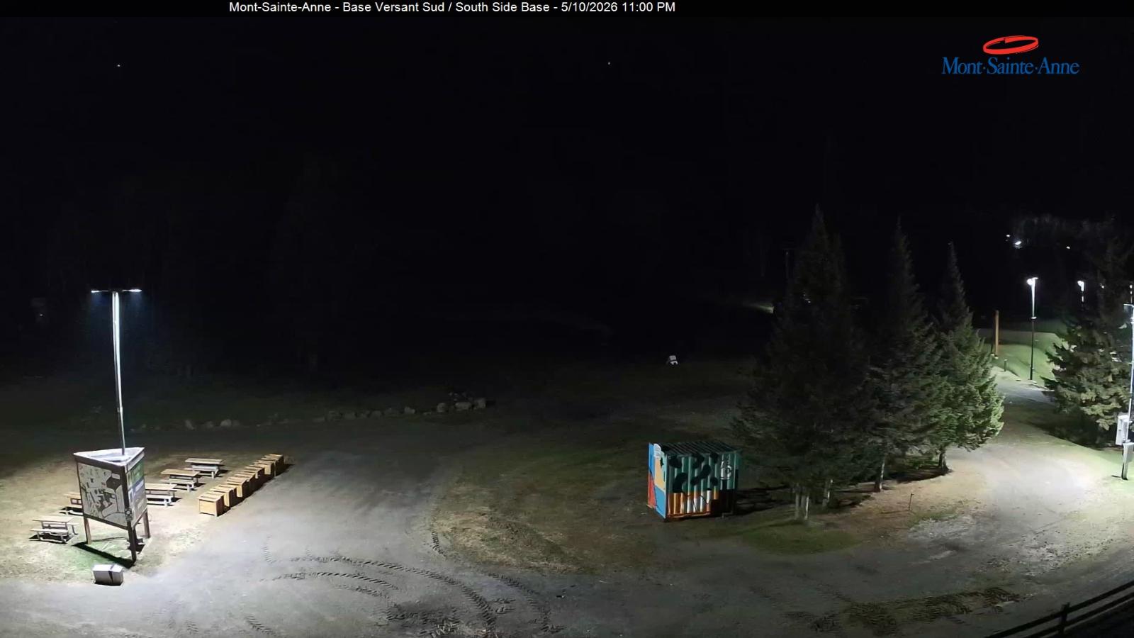 Webcam Mont-Sainte-Anne: Base de la Montagne