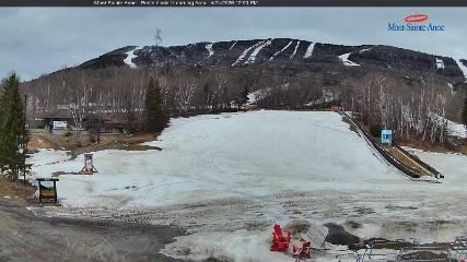 Mont-Sainte-Anne: Pente Ecole (mont-sainte-anne.com)